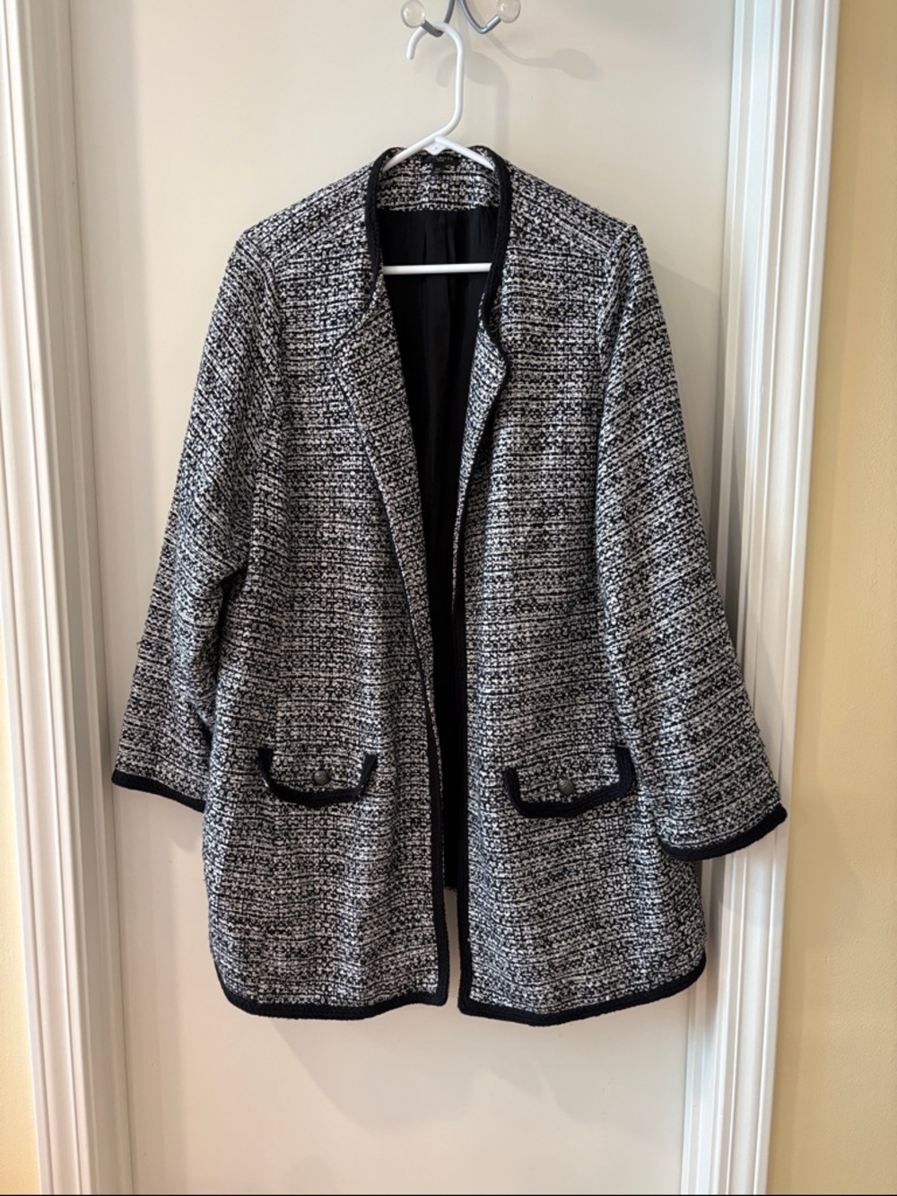 Talbots Black and White Bouclé Open Front Blazer/Jacket